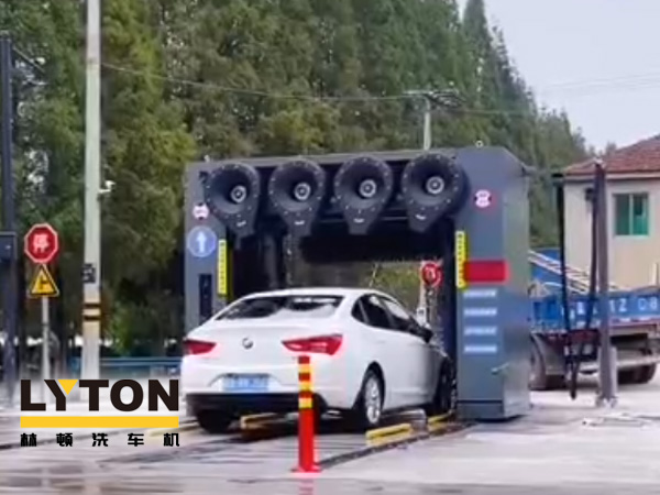 蕭山西湖石油選配林頓龍門往復式全自動洗車機，防銹蝕耐腐，經(jīng)久耐用